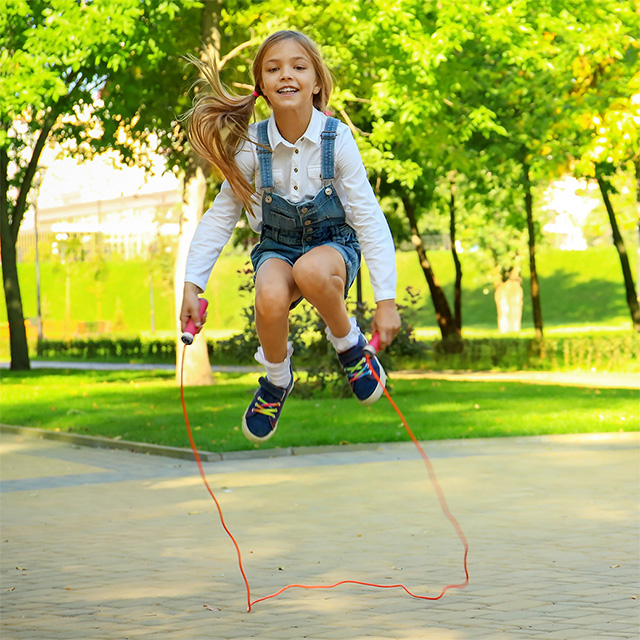 Double Dutch - Kids Jump Rope - Watchitude Move